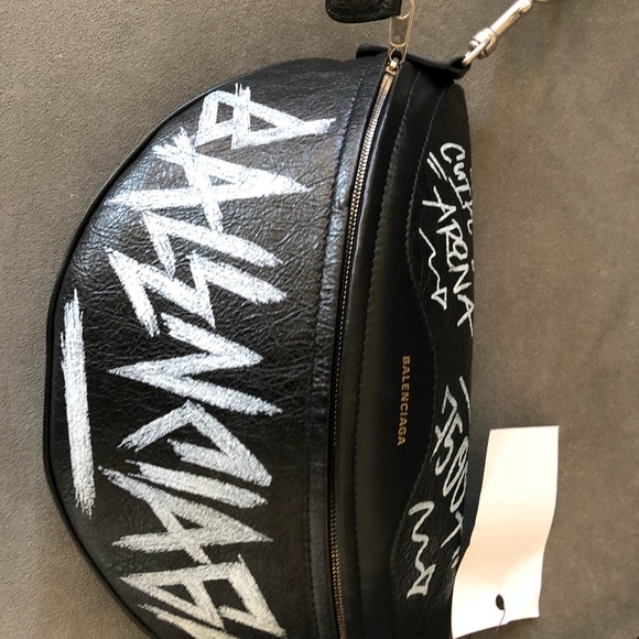 balenciaga waist bag graffiti